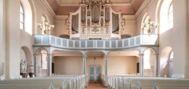 Blick zur Orgel in der Evangelischen Stadtkirche Bad Arolsen