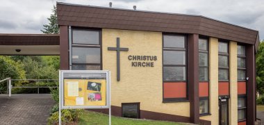 Außenansicht Christus Kirche